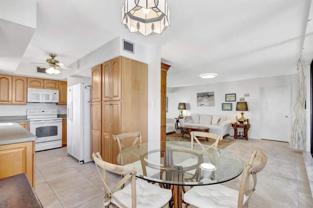 5380 Ocean Drive #15 A Singer Island, FL 33404