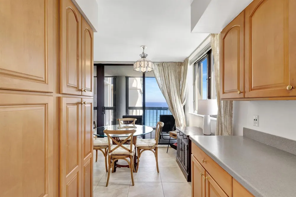 5380 Ocean Drive #15 A Singer Island, FL 33404