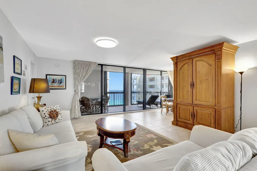 5380 Ocean Drive #15 A Singer Island, FL 33404