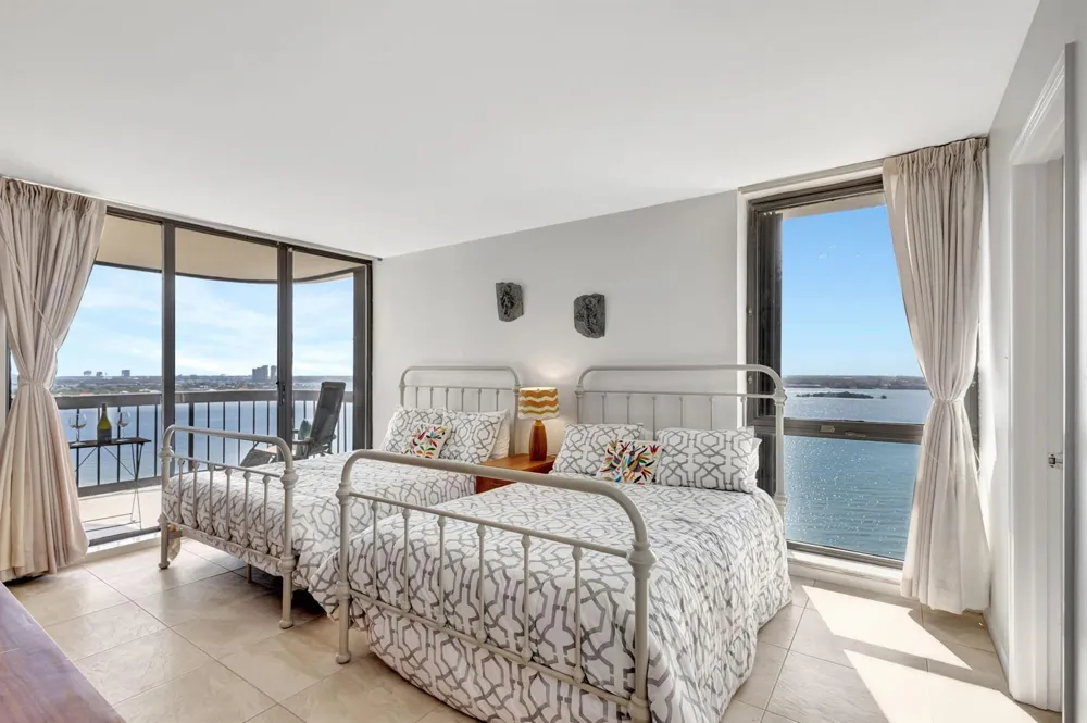 5380 Ocean Drive #15 A Singer Island, FL 33404