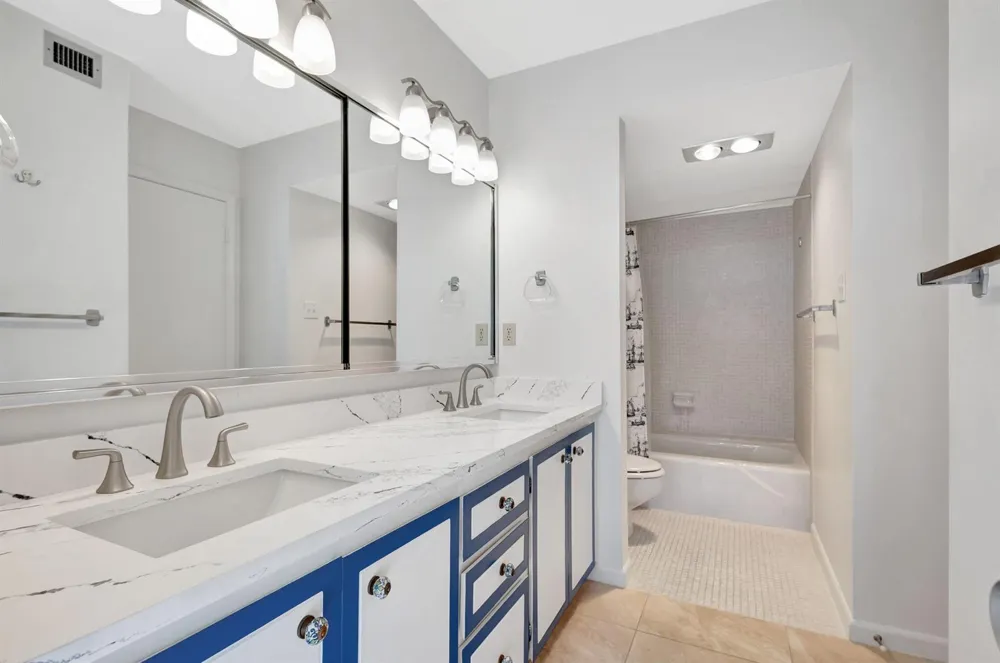 5380 Ocean Drive #15 A Singer Island, FL 33404