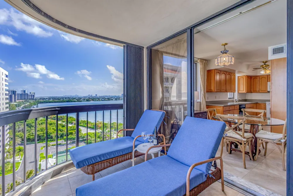 5380 Ocean Drive #15 A Singer Island, FL 33404