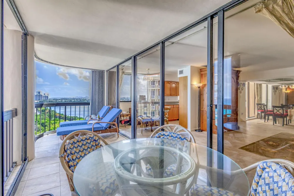 5380 Ocean Drive #15 A Singer Island, FL 33404