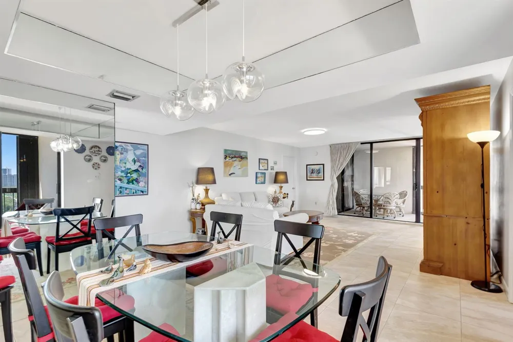 5380 Ocean Drive #15 A Singer Island, FL 33404