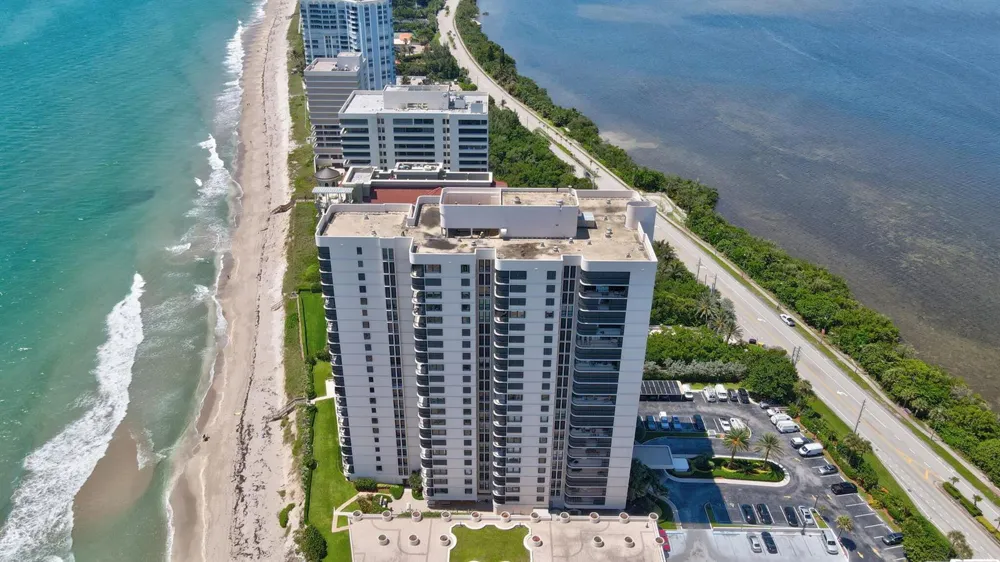 5380 Ocean Drive #15 A Singer Island, FL 33404
