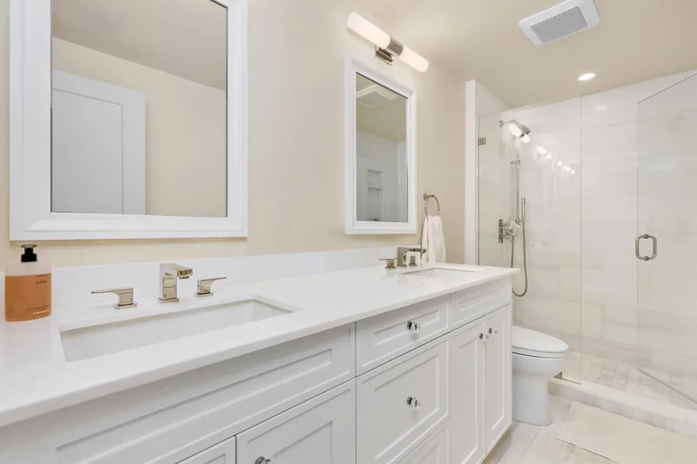 250 Bradley Place #307 Palm Beach, FL 33480