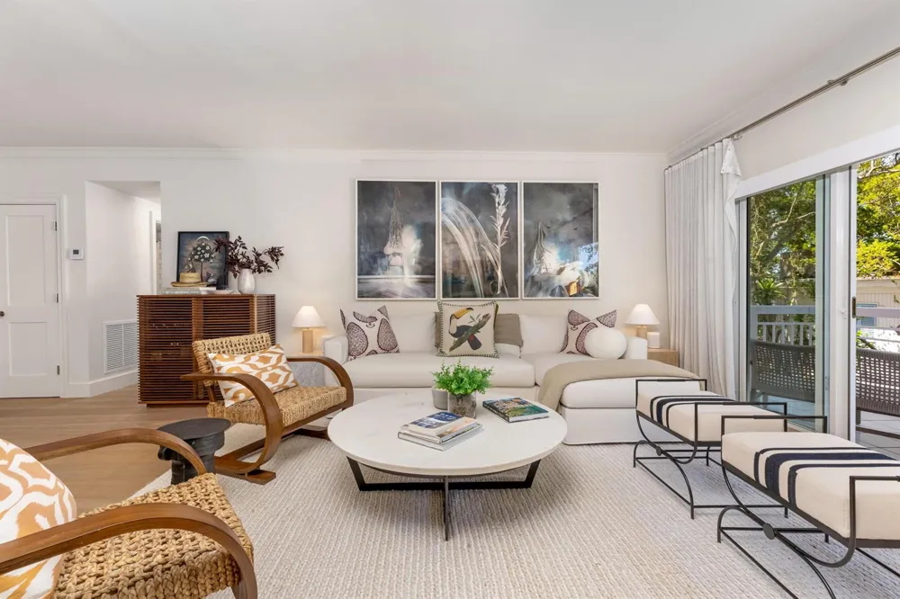 250 Bradley Place #307 Palm Beach, FL 33480