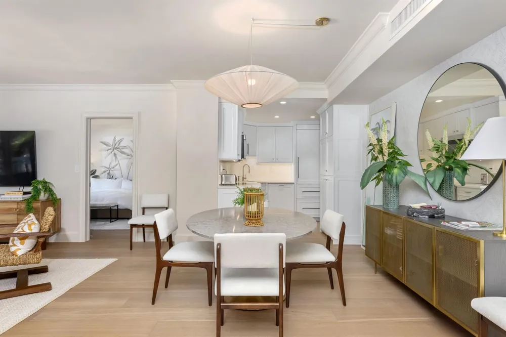 250 Bradley Place #307 Palm Beach, FL 33480