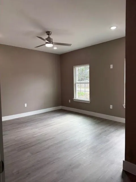 3513 Tomahawk Drive Granbury, TX 76048