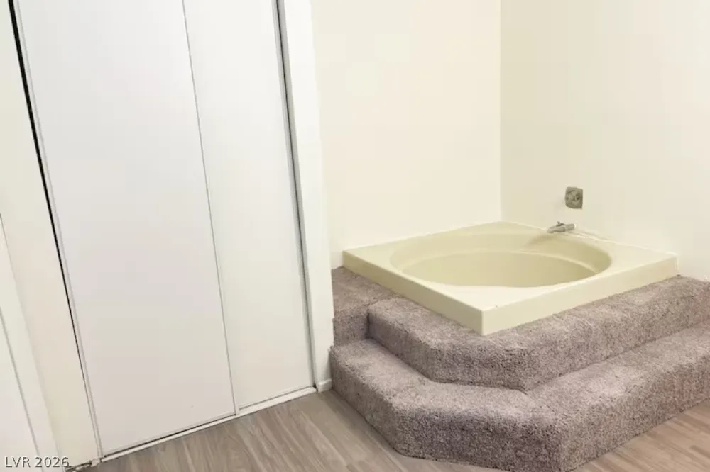 4650 Koval 14 Lane Las Vegas, NV 89109