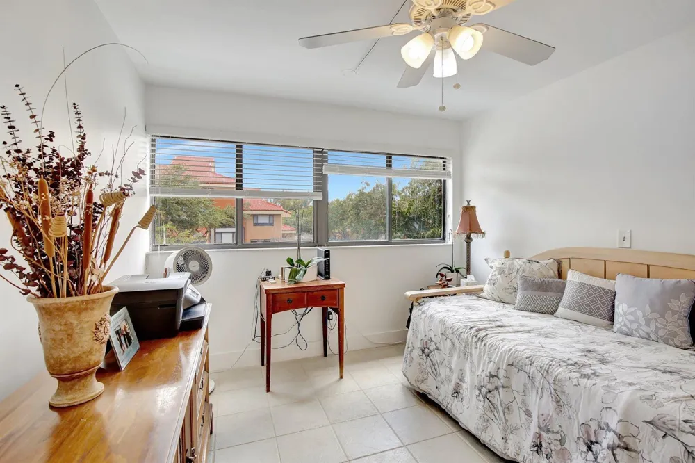 15499 Miami Lakeway #306-5 Miami Lakes, FL 33014