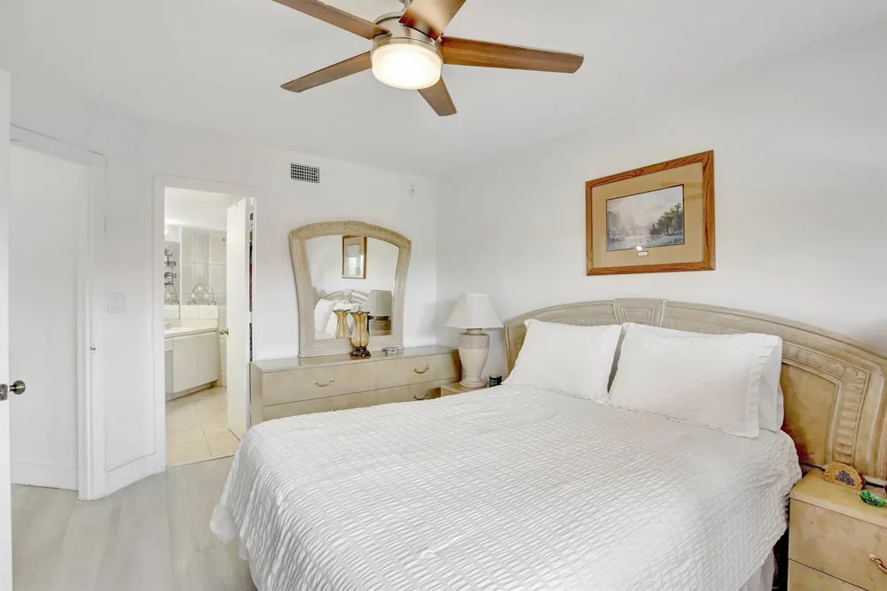 15499 Miami Lakeway #306-5 Miami Lakes, FL 33014