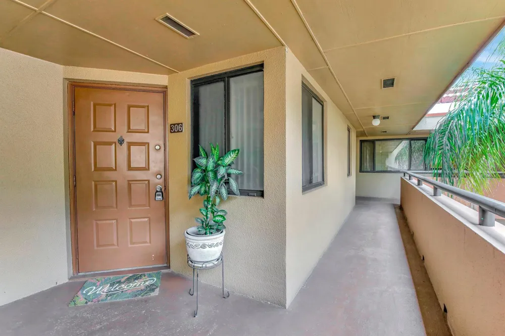 15499 Miami Lakeway #306-5 Miami Lakes, FL 33014