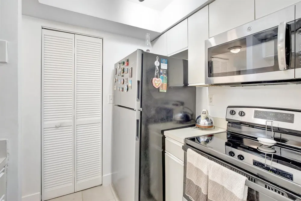15499 Miami Lakeway #306-5 Miami Lakes, FL 33014