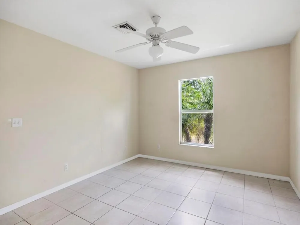 7745 99th Court Vero Beach, FL 32967