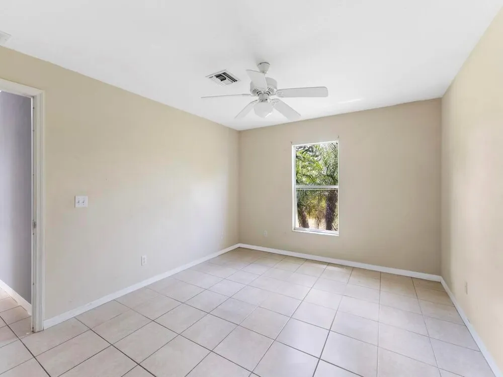 7745 99th Court Vero Beach, FL 32967