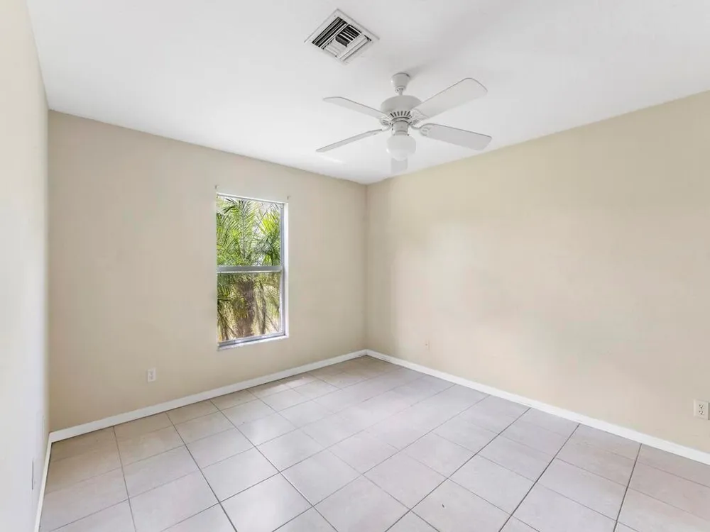 7745 99th Court Vero Beach, FL 32967