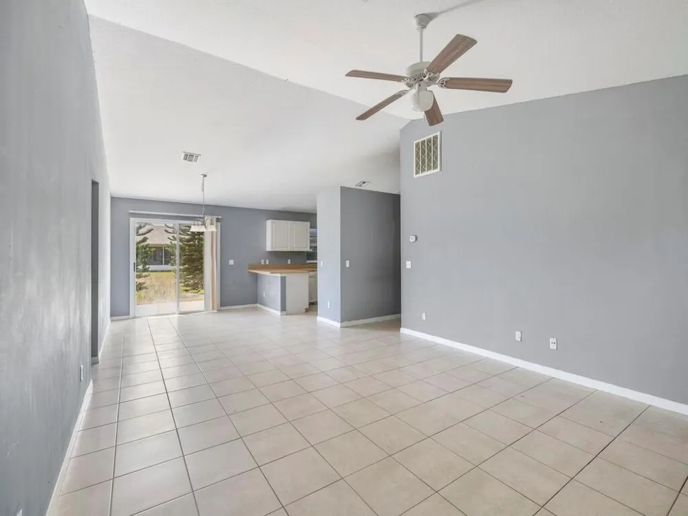 7745 99th Court Vero Beach, FL 32967