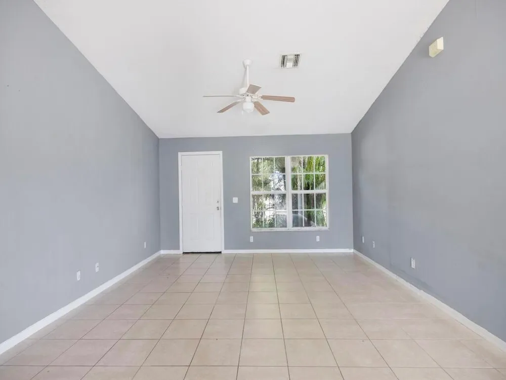 7745 99th Court Vero Beach, FL 32967