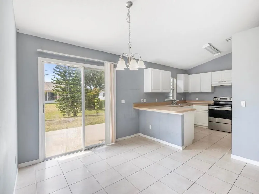 7745 99th Court Vero Beach, FL 32967