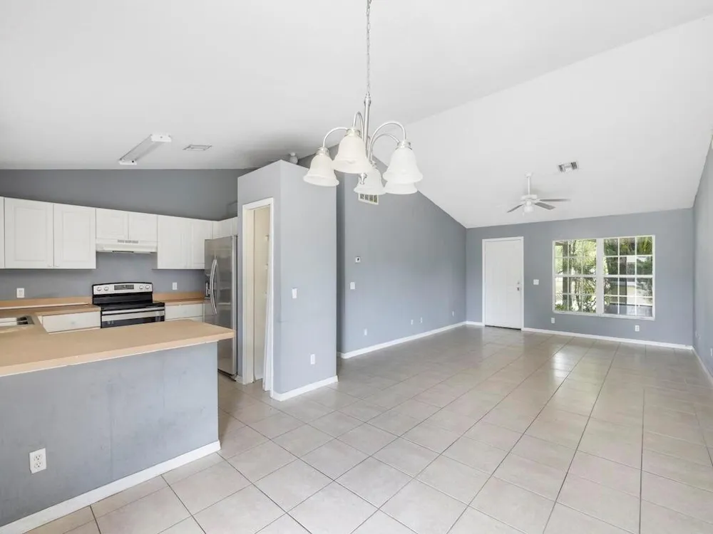 7745 99th Court Vero Beach, FL 32967