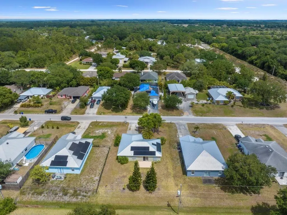 7745 99th Court Vero Beach, FL 32967