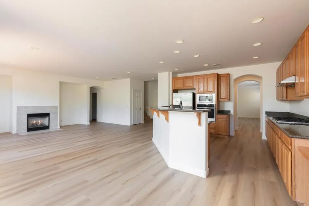 4120 Peninsula Point Drive Seaside, CA 93955