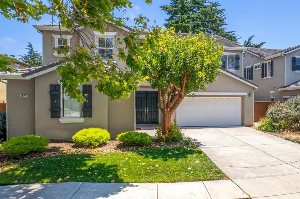 4120 Peninsula Point Drive Seaside, CA 93955
