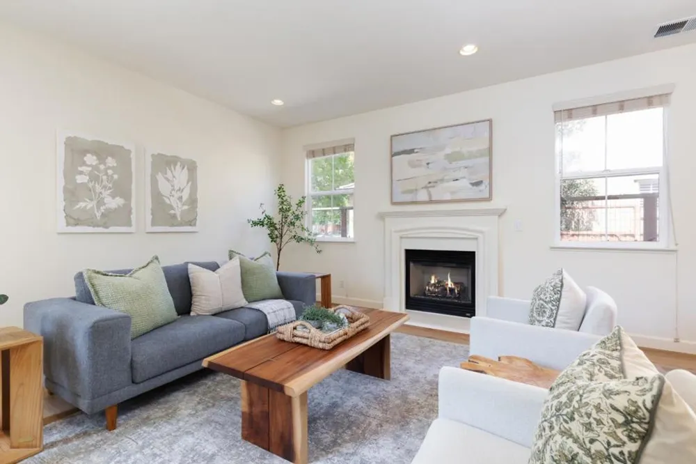 4120 Peninsula Point Drive Seaside, CA 93955