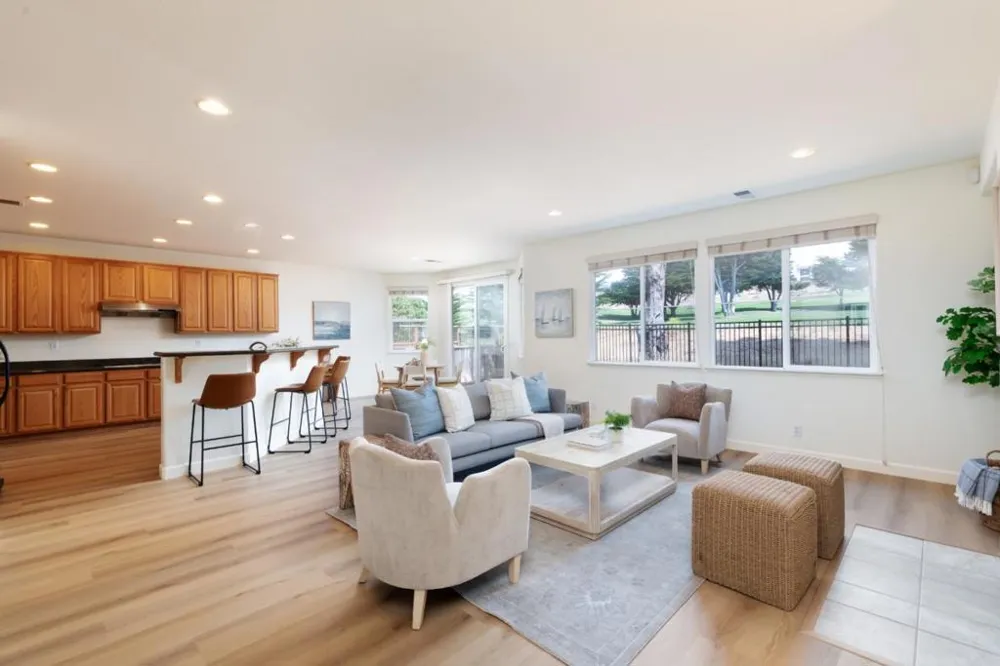 4120 Peninsula Point Drive Seaside, CA 93955