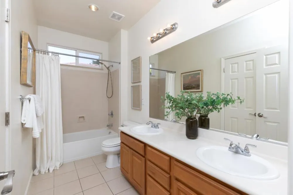 4120 Peninsula Point Drive Seaside, CA 93955