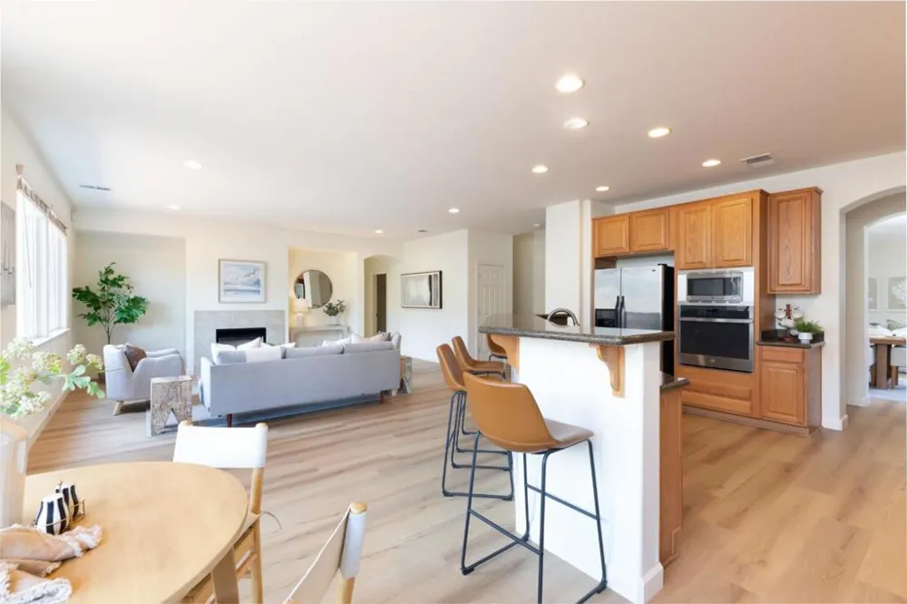 4120 Peninsula Point Drive Seaside, CA 93955