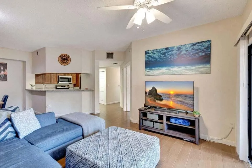 2728 Anzio Court #105 Palm Beach Gardens, FL 33410