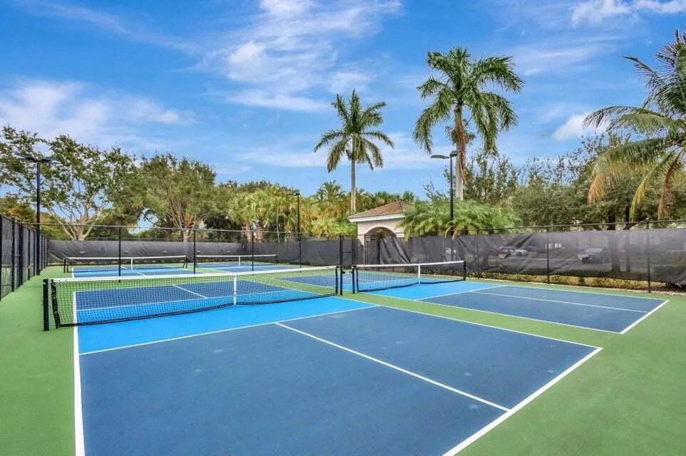 2728 Anzio Court #105 Palm Beach Gardens, FL 33410