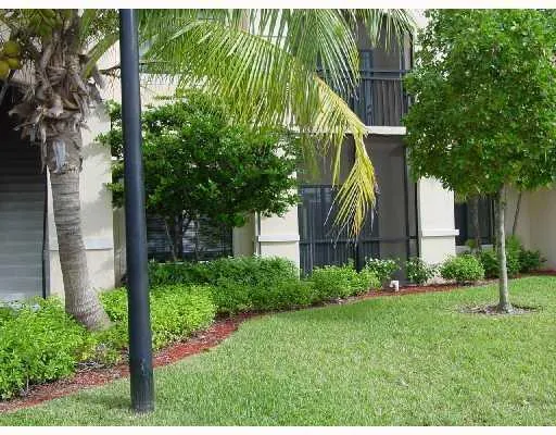 2728 Anzio Court #105 Palm Beach Gardens, FL 33410
