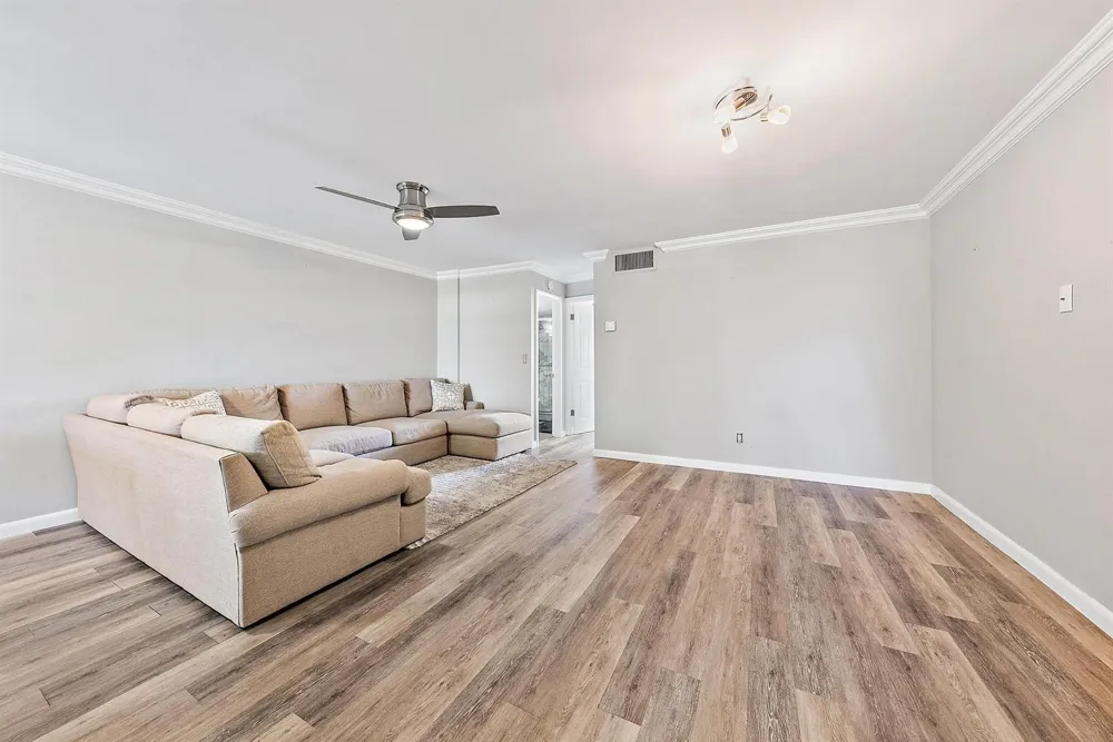109 Paradise Harbour Boulevard #307 North Palm Beach, FL 33408