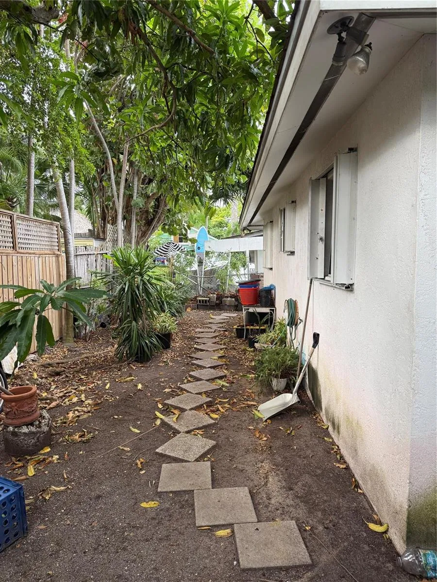 414 Virginia Street Key West, FL 33040
