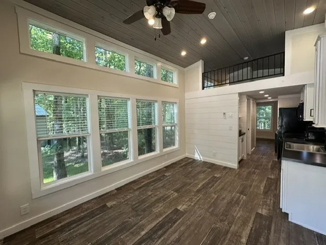 166 White Oak Court Monteagle, TN 37356
