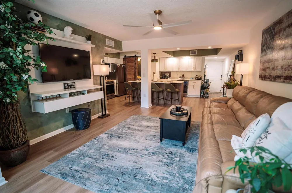 300 Scotia Drive #102 Hypoluxo, FL 33462