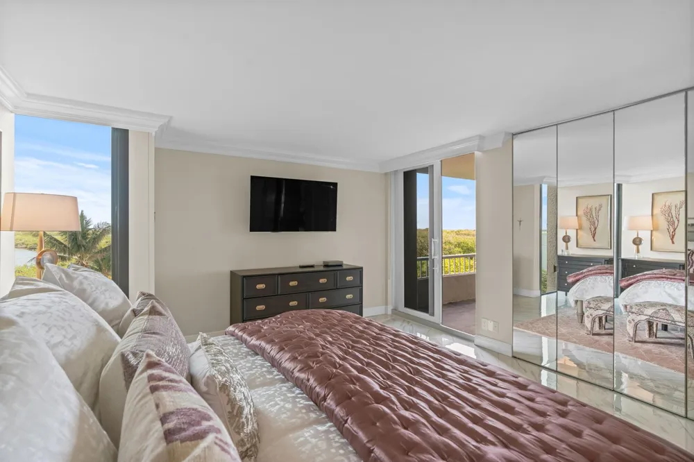 5550 Ocean Drive #5c Singer Island, FL 33404