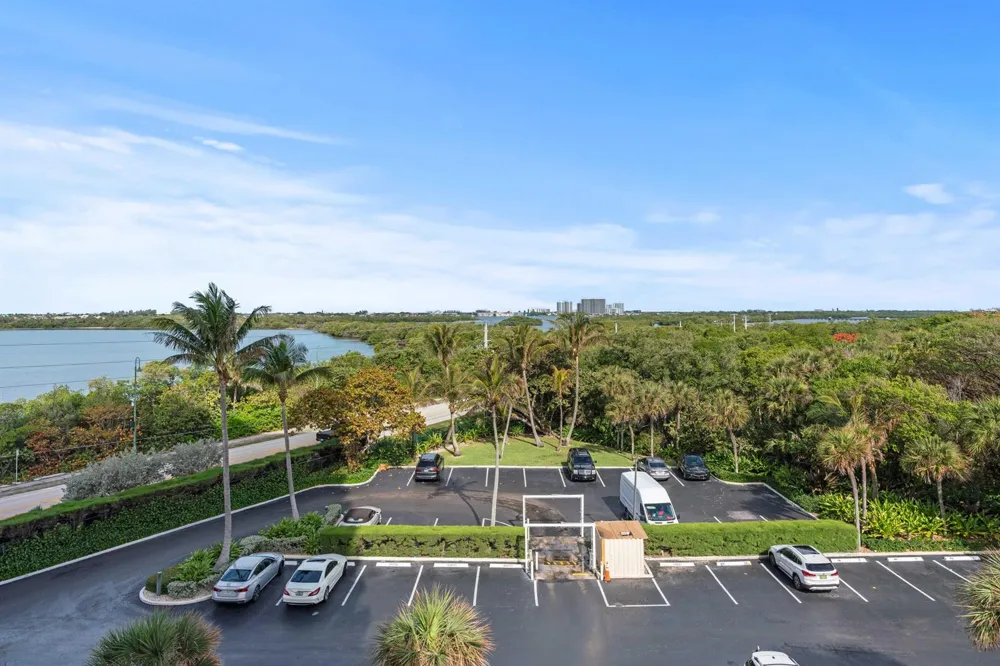 5550 Ocean Drive #5c Singer Island, FL 33404