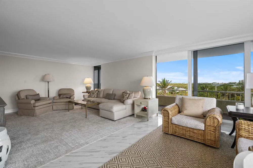 5550 Ocean Drive #5c Singer Island, FL 33404
