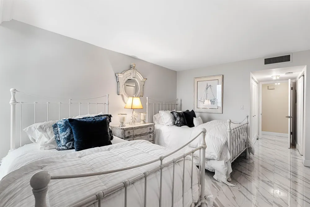 5550 Ocean Drive #5c Singer Island, FL 33404
