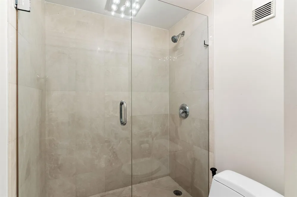 5550 Ocean Drive #5c Singer Island, FL 33404