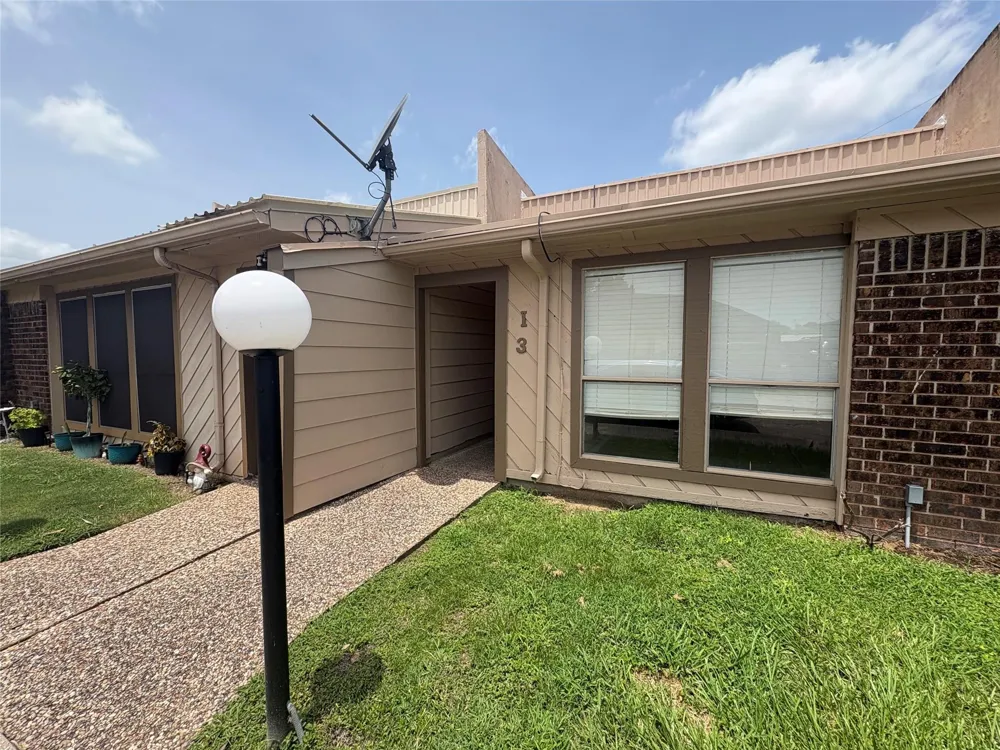 1014 Graham Drive #I3 Tomball, TX 77375