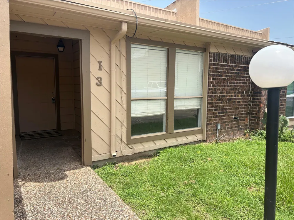 1014 Graham Drive #I3 Tomball, TX 77375