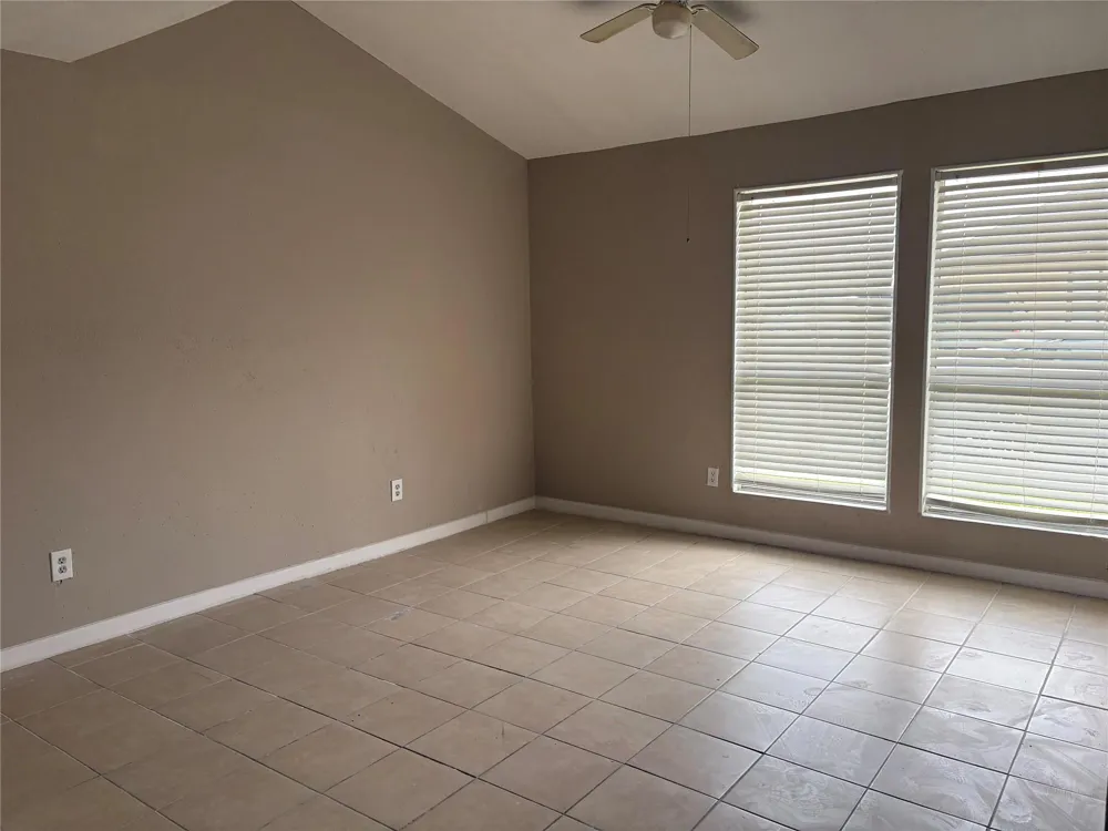 1014 Graham Drive #I3 Tomball, TX 77375