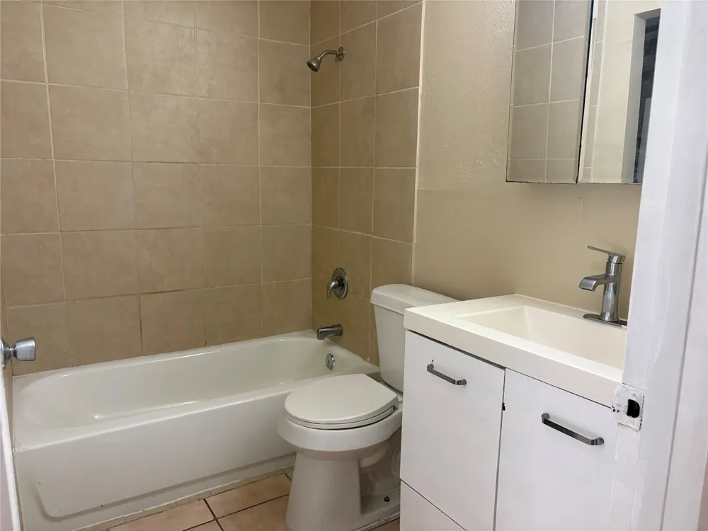 1014 Graham Drive #I3 Tomball, TX 77375