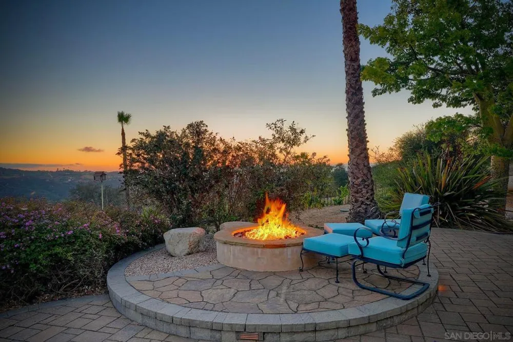 30388 Castlecrest Valley Center, CA 92082