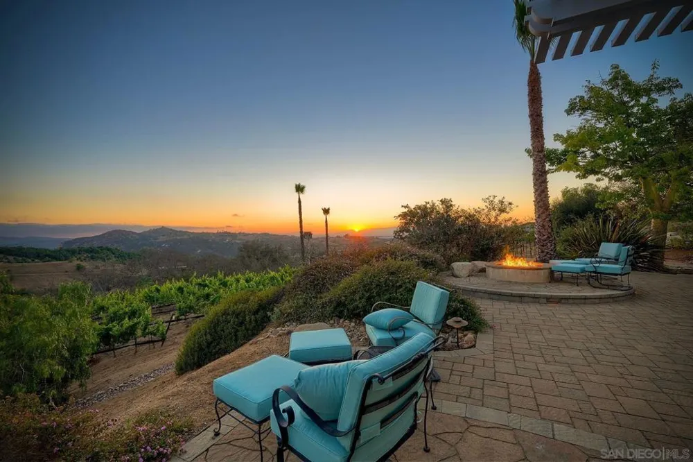 30388 Castlecrest Valley Center, CA 92082